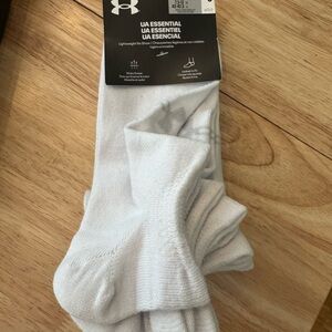 Under Armour Essential White Athletic Socks